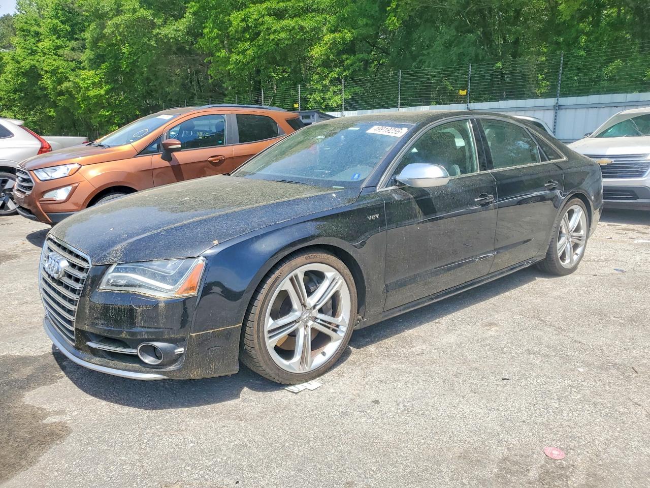 2013 AUDI S8