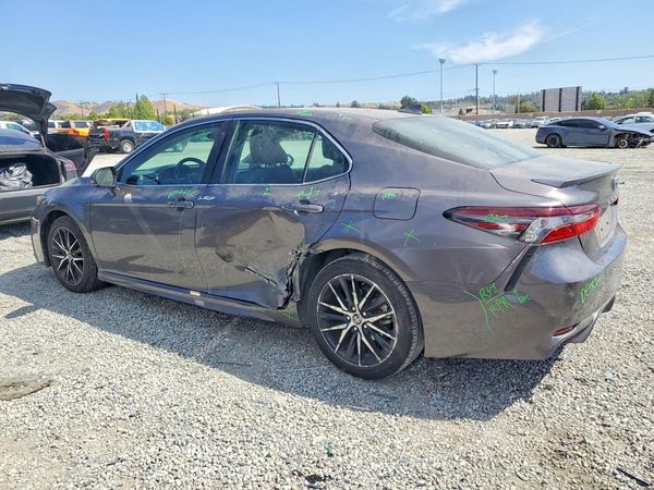2023 TOYOTA CAMRY