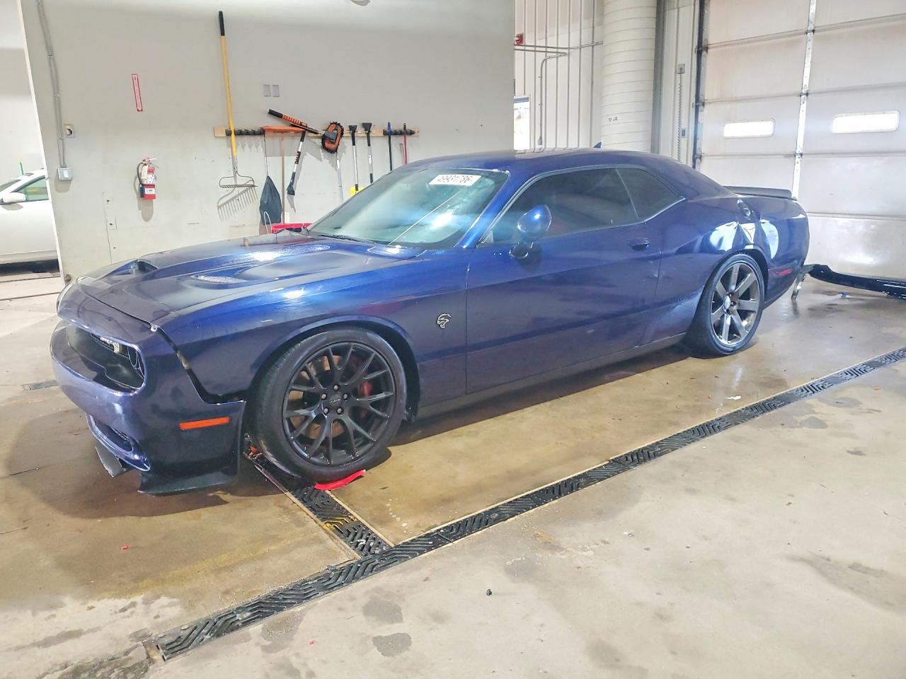 2016 DODGE CHALLENGER SRT HELLCAT