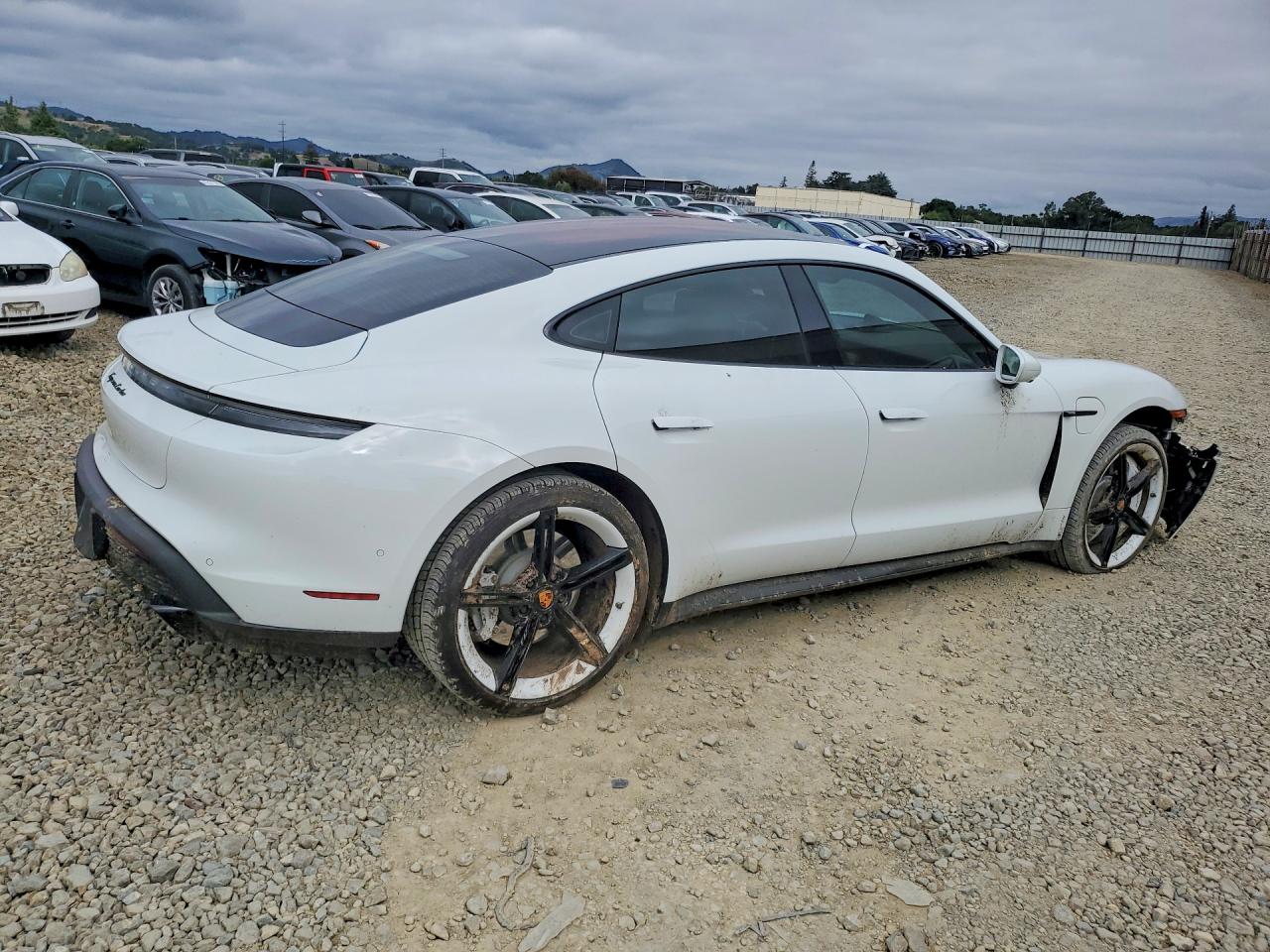 2020 PORSCHE TAYCAN Turbo / Turbo S
