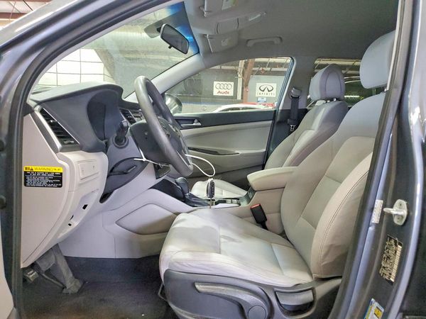 2018 HYUNDAI TUCSON SE Standard