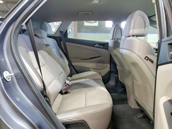 2018 HYUNDAI TUCSON SE Standard