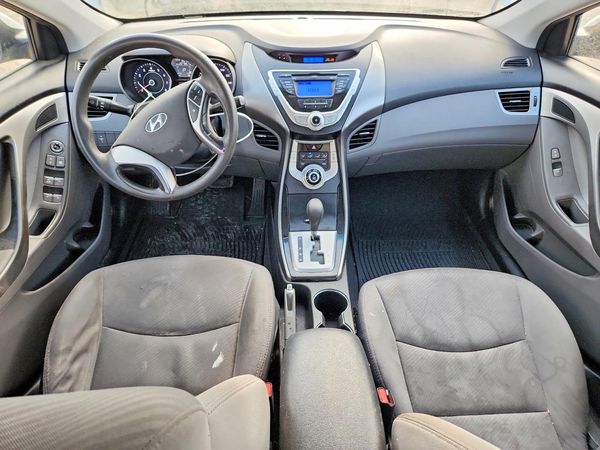 2012 HYUNDAI ELANTRA