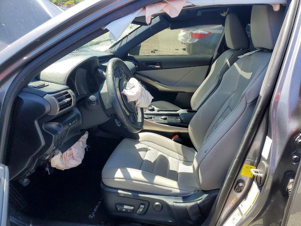 2016 LEXUS IS
