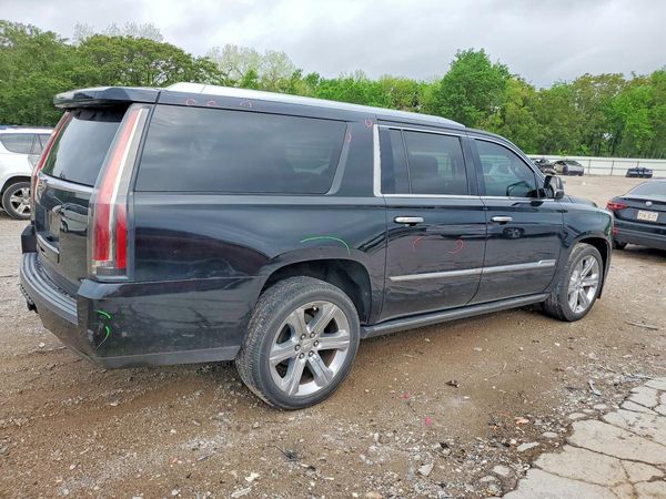 2017 CADILLAC ESCALADE