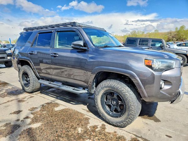 2020 TOYOTA 4RUNNER Base Grade