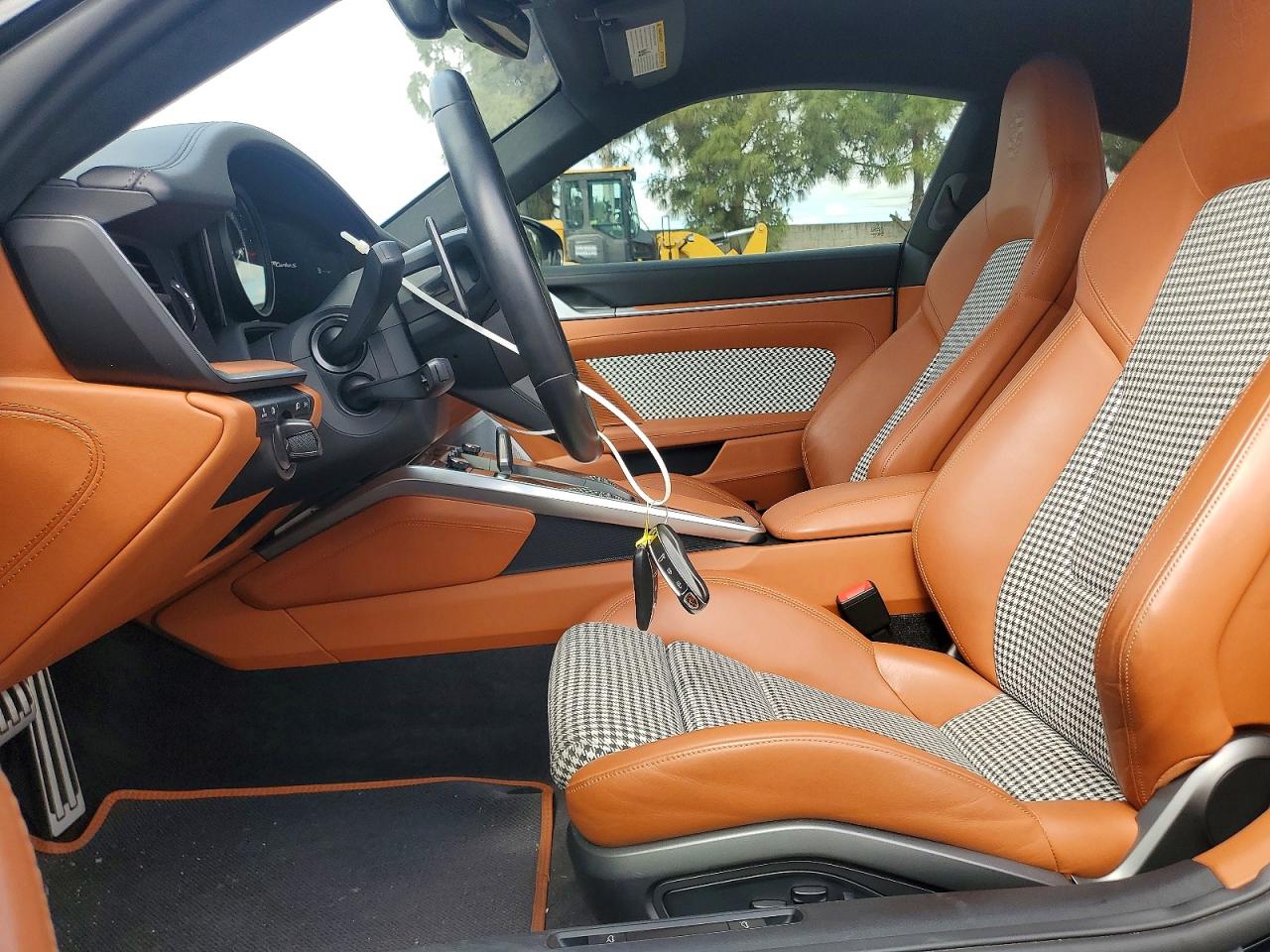 2023 PORSCHE 911 Turbo / Turbo S
