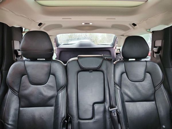 2019 VOLVO XC90