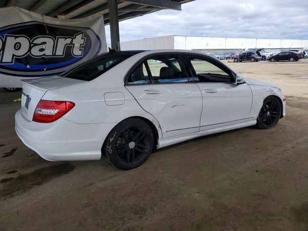 2014 MERCEDES-BENZ C C250