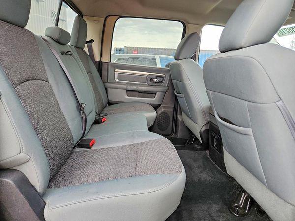 2017 RAM 1500 SLT