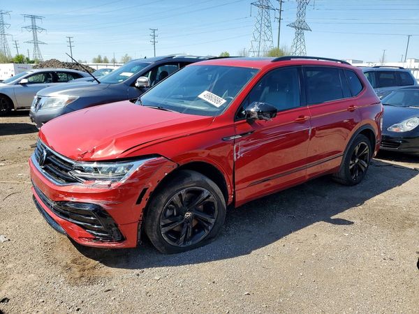 2024 VOLKSWAGEN TIGUAN 4Motion SE R-Line Black