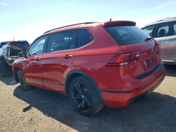 2024 VOLKSWAGEN TIGUAN 4Motion SE R-Line Black