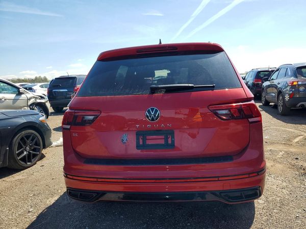 2024 VOLKSWAGEN TIGUAN 4Motion SE R-Line Black