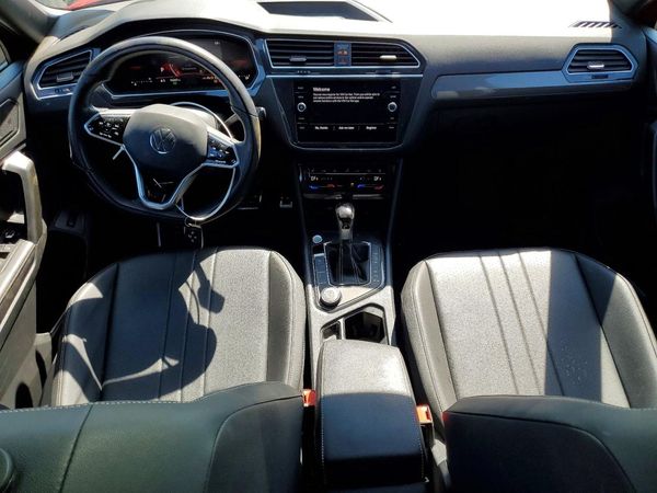 2024 VOLKSWAGEN TIGUAN 4Motion SE R-Line Black