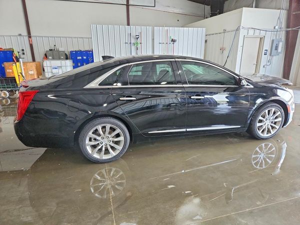 2016 CADILLAC XTS Luxury