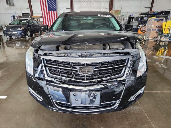 2016 CADILLAC XTS Luxury