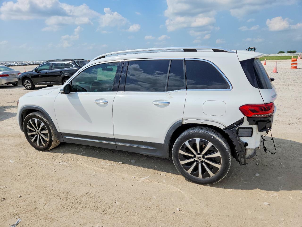 2021 MERCEDES-BENZ GLB GLB250