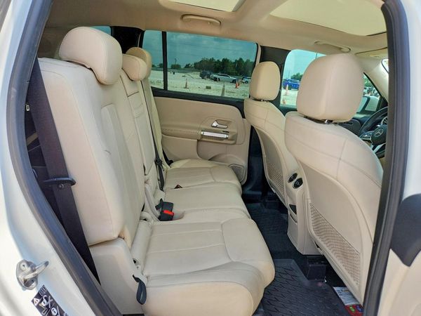 2021 MERCEDES-BENZ GLB GLB250