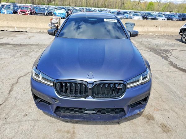 2023 BMW M5