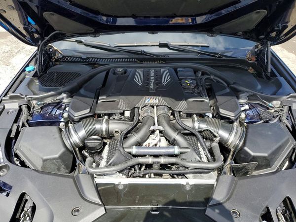 2023 BMW M5