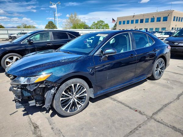 2019 TOYOTA CAMRY