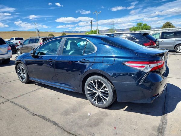 2019 TOYOTA CAMRY