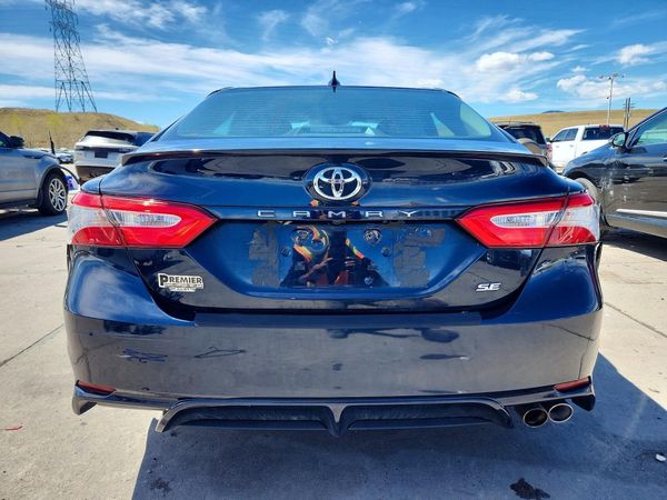 2019 TOYOTA CAMRY