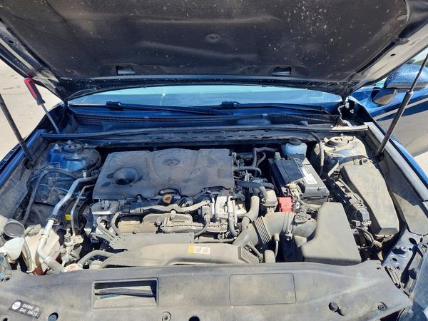 2019 TOYOTA CAMRY