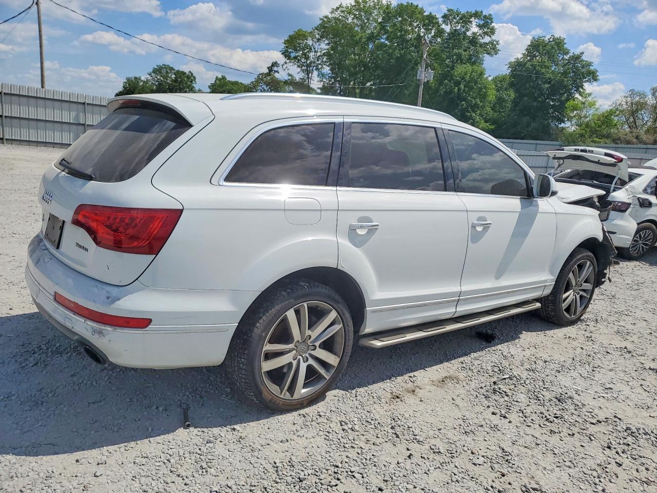 2012 AUDI Q7 Premium Plus