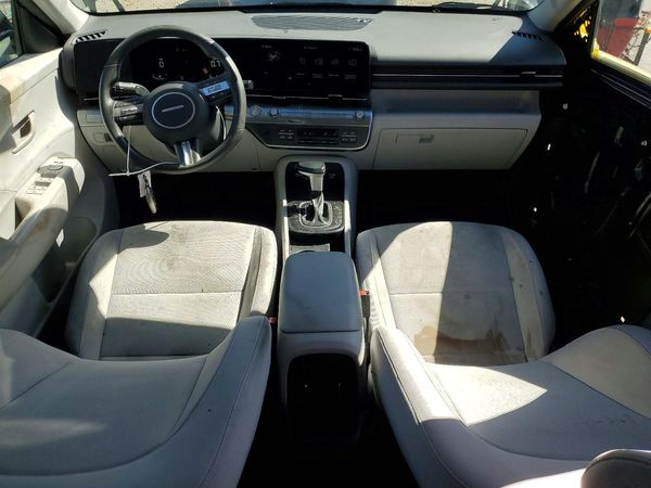 2024 HYUNDAI KONA SE