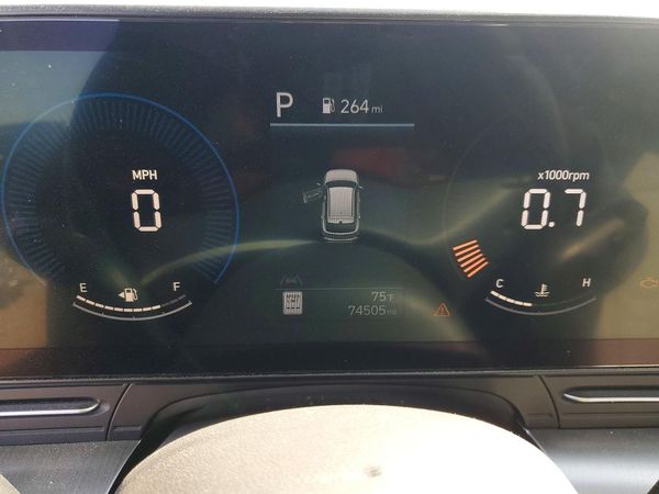 2024 HYUNDAI KONA SE