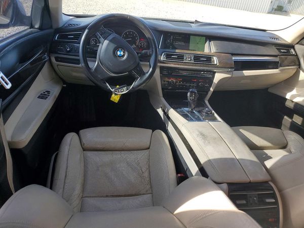 2013 BMW 740