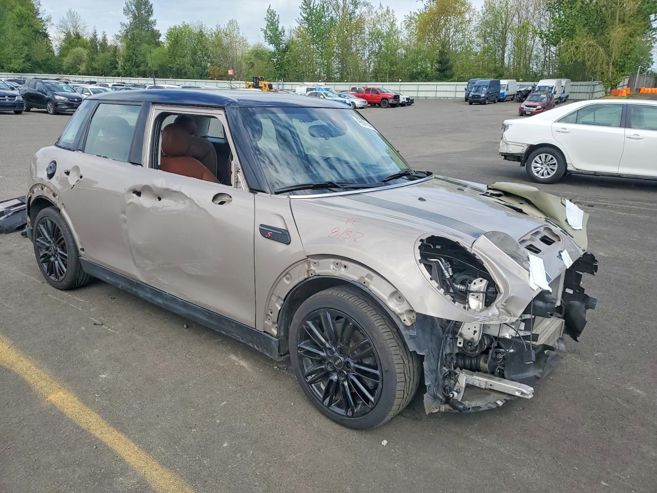 2022 MINI COOPER