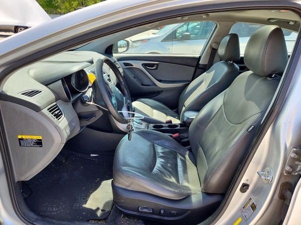 2013 HYUNDAI ELANTRA