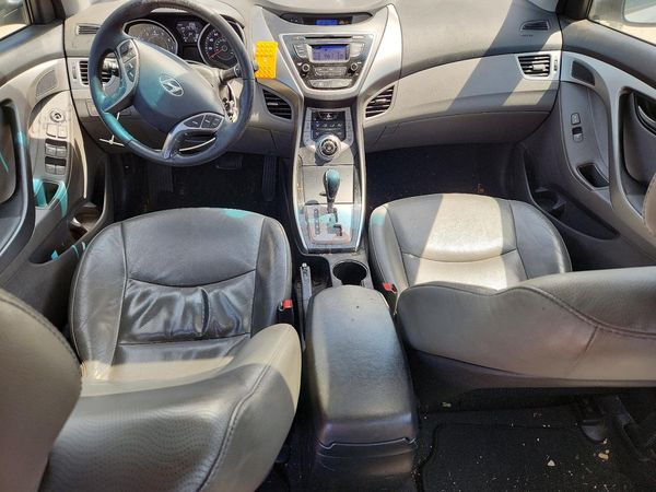 2013 HYUNDAI ELANTRA