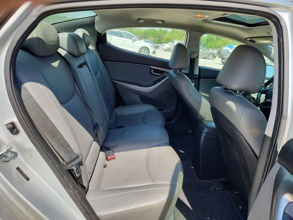 2013 HYUNDAI ELANTRA