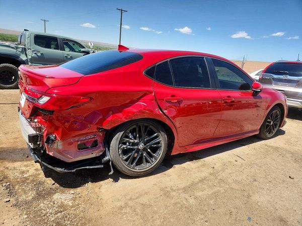 2026 TOYOTA CAMRY