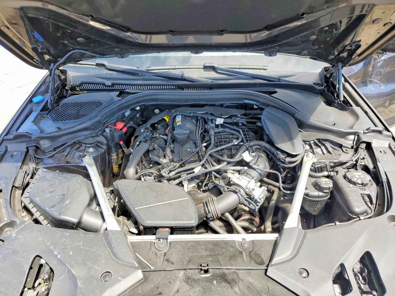 2019 BMW 530