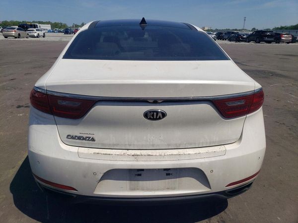 2017 KIA CADENZA