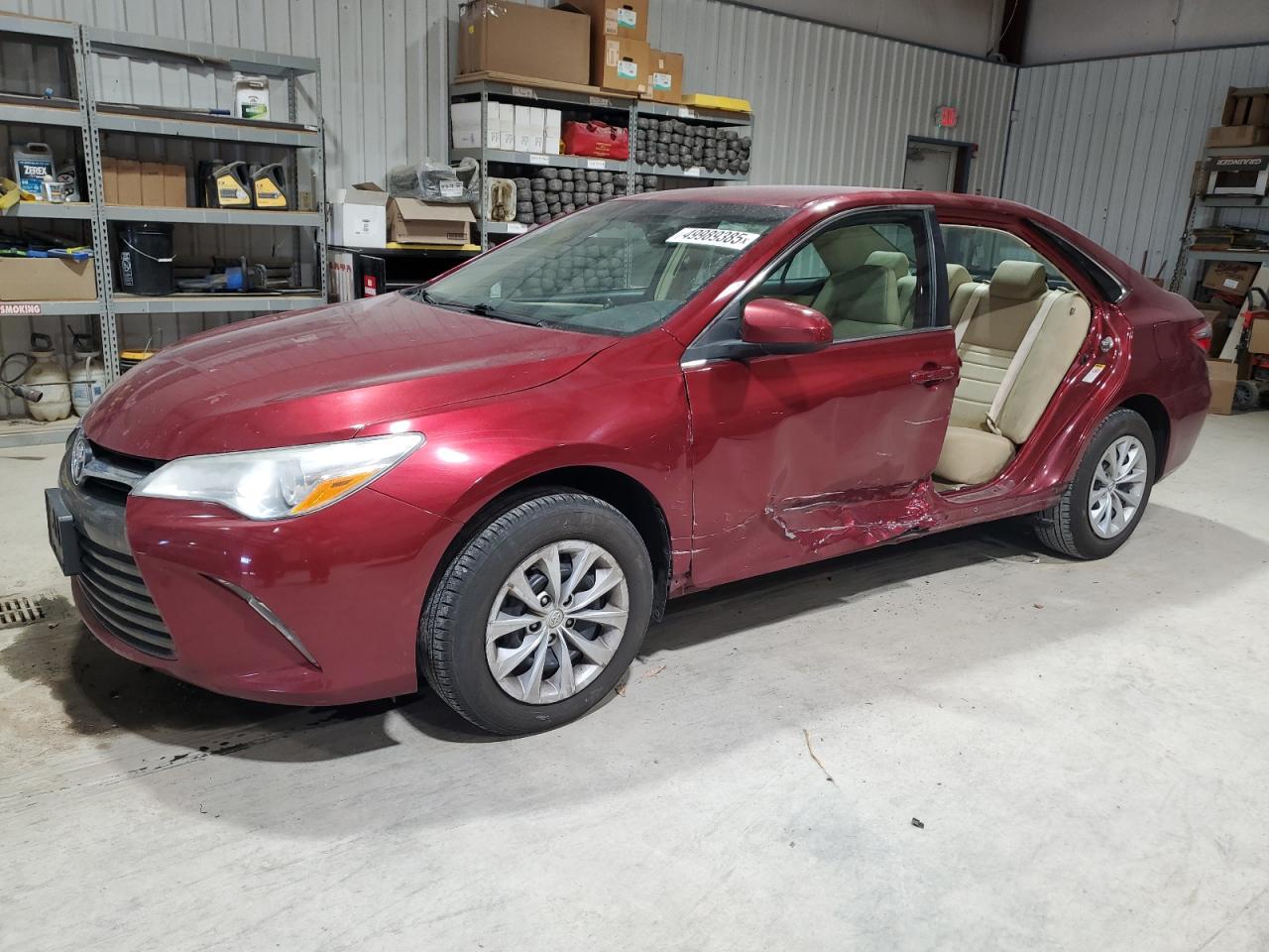 2016 TOYOTA CAMRY