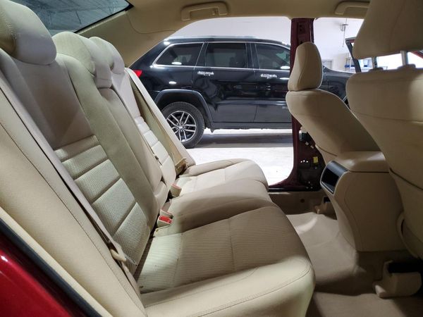 2016 TOYOTA CAMRY