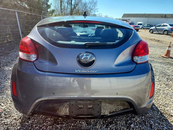 2012 HYUNDAI VELOSTER