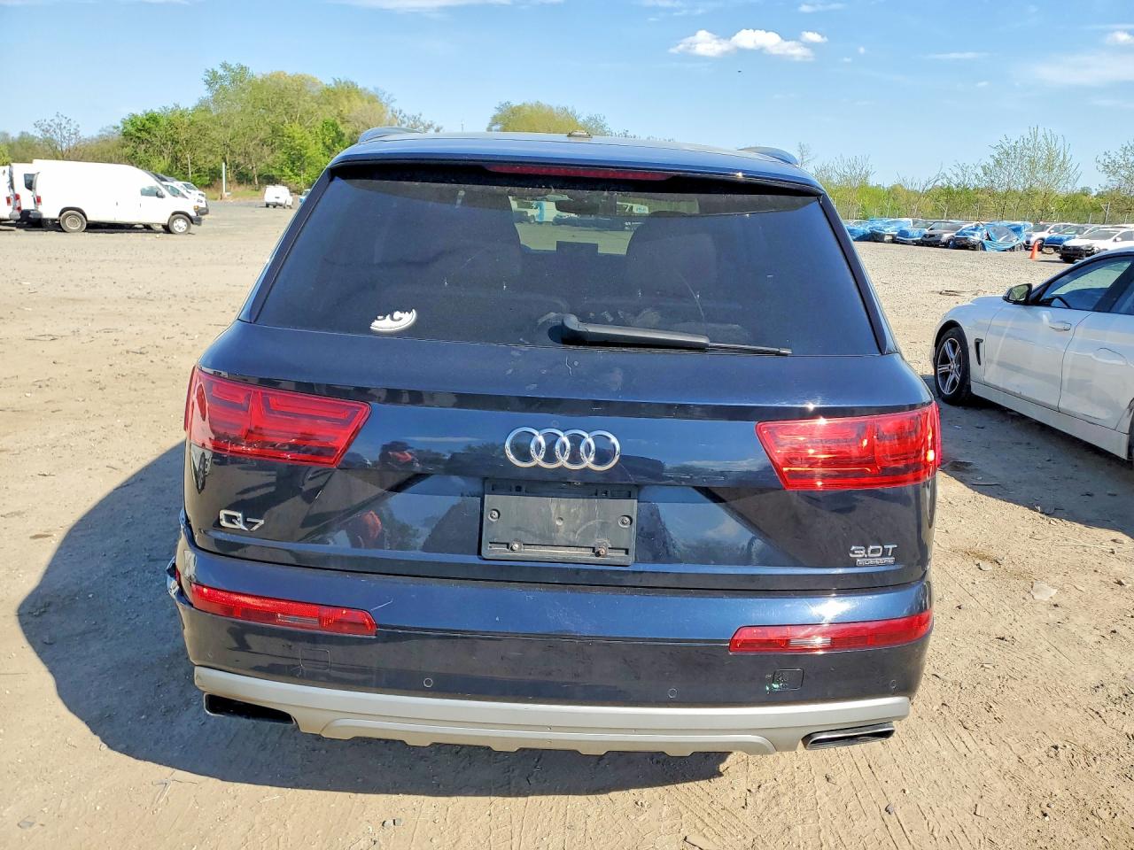 2017 AUDI Q7 quattro Premium Plus