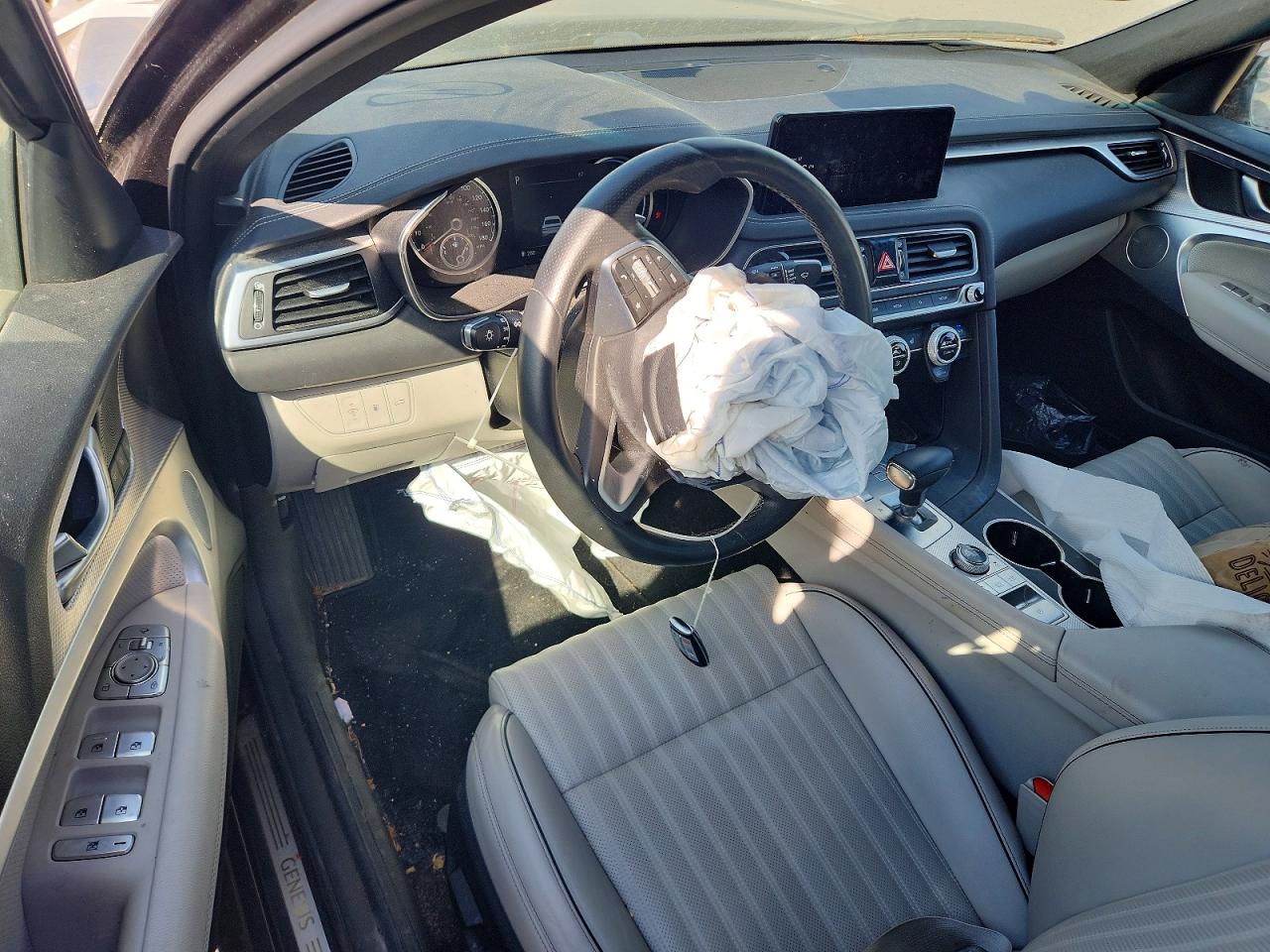2022 GENESIS G70 2.0T, 2.0T Prestige