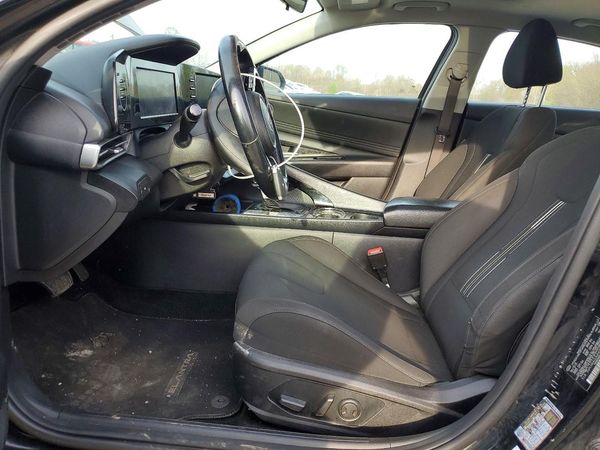 2021 HYUNDAI ELANTRA