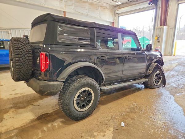 2022 FORD BRONCO