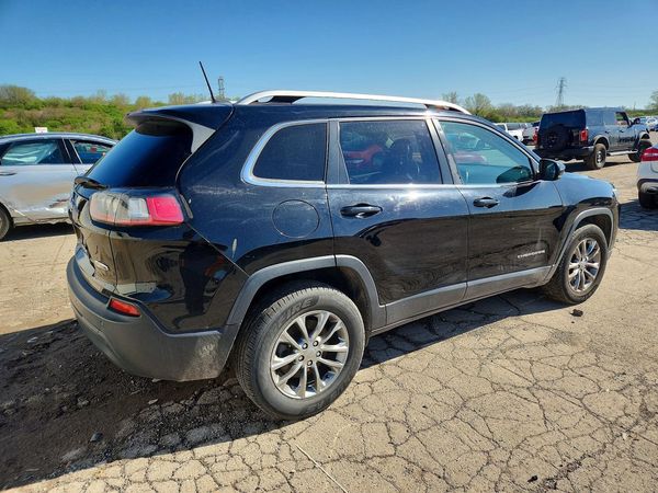 2019 JEEP CHEROKEE LATITUDE PLUS 4X4