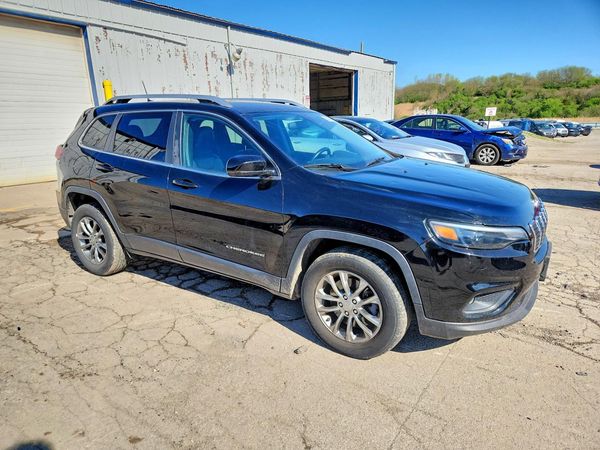 2019 JEEP CHEROKEE LATITUDE PLUS 4X4