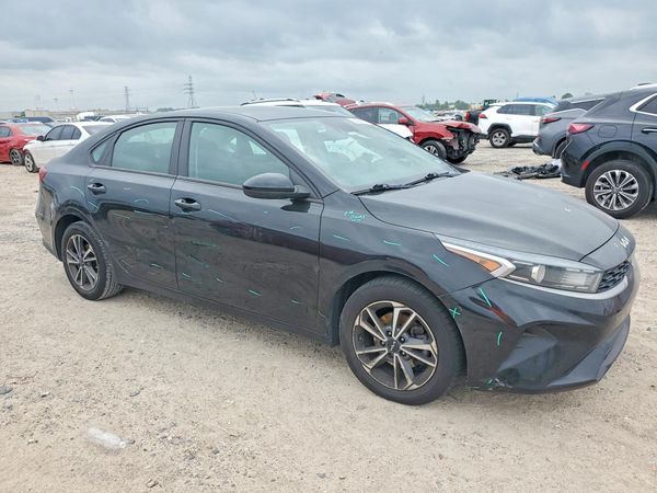 2022 KIA FORTE FE, LXS