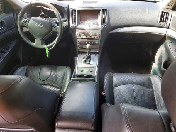 2013 INFINITI G37